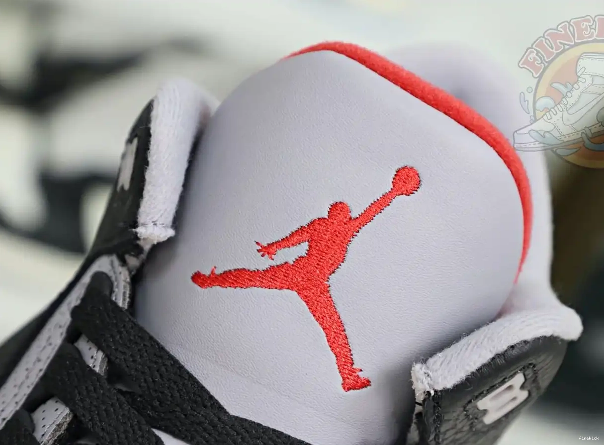 retro Jordan Jordan 2018（854262-001）  blackcement Air 3 0520